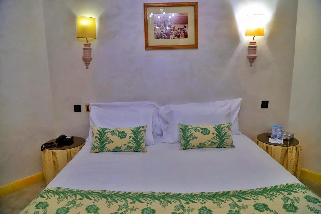 Hotel Parador Λααγιούν Εξωτερικό φωτογραφία