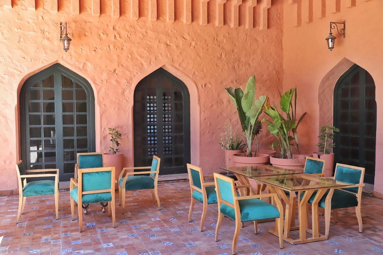 Hotel Parador Λααγιούν Εξωτερικό φωτογραφία